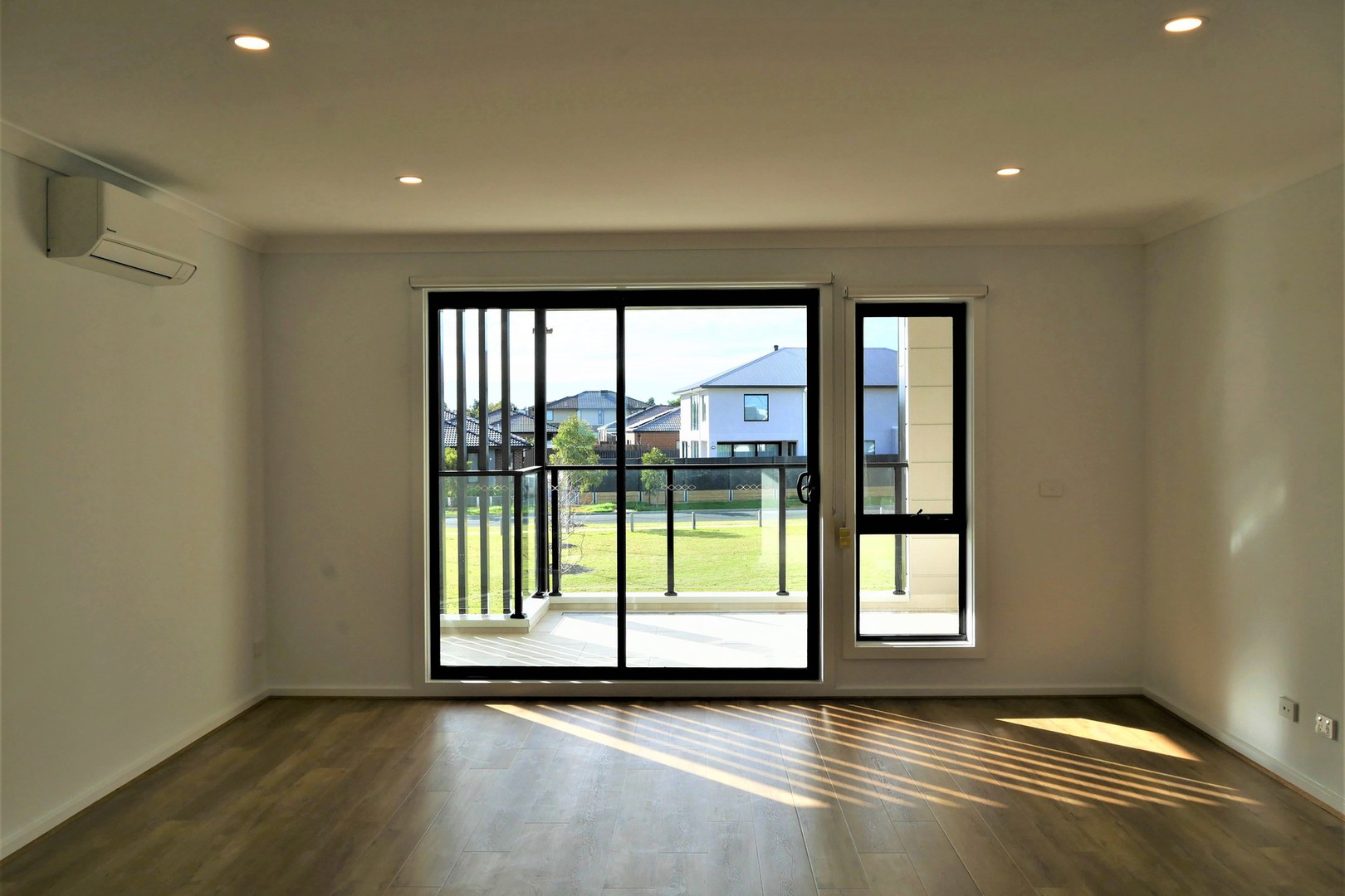 20 Odsal Walk, Strathtulloh, VIC 3338, Strathtulloh - Thumbnail 4