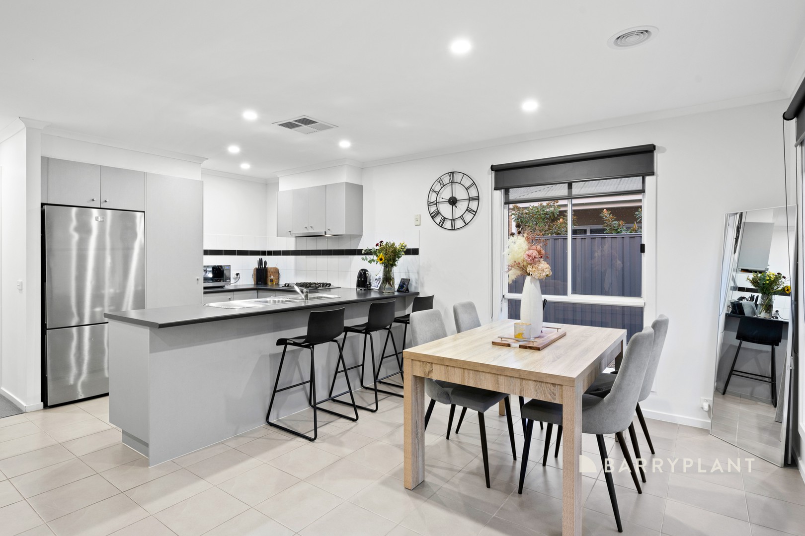 20 Orchard Valley Avenue, Pakenham, VIC 3810, Pakenham - Thumbnail 3