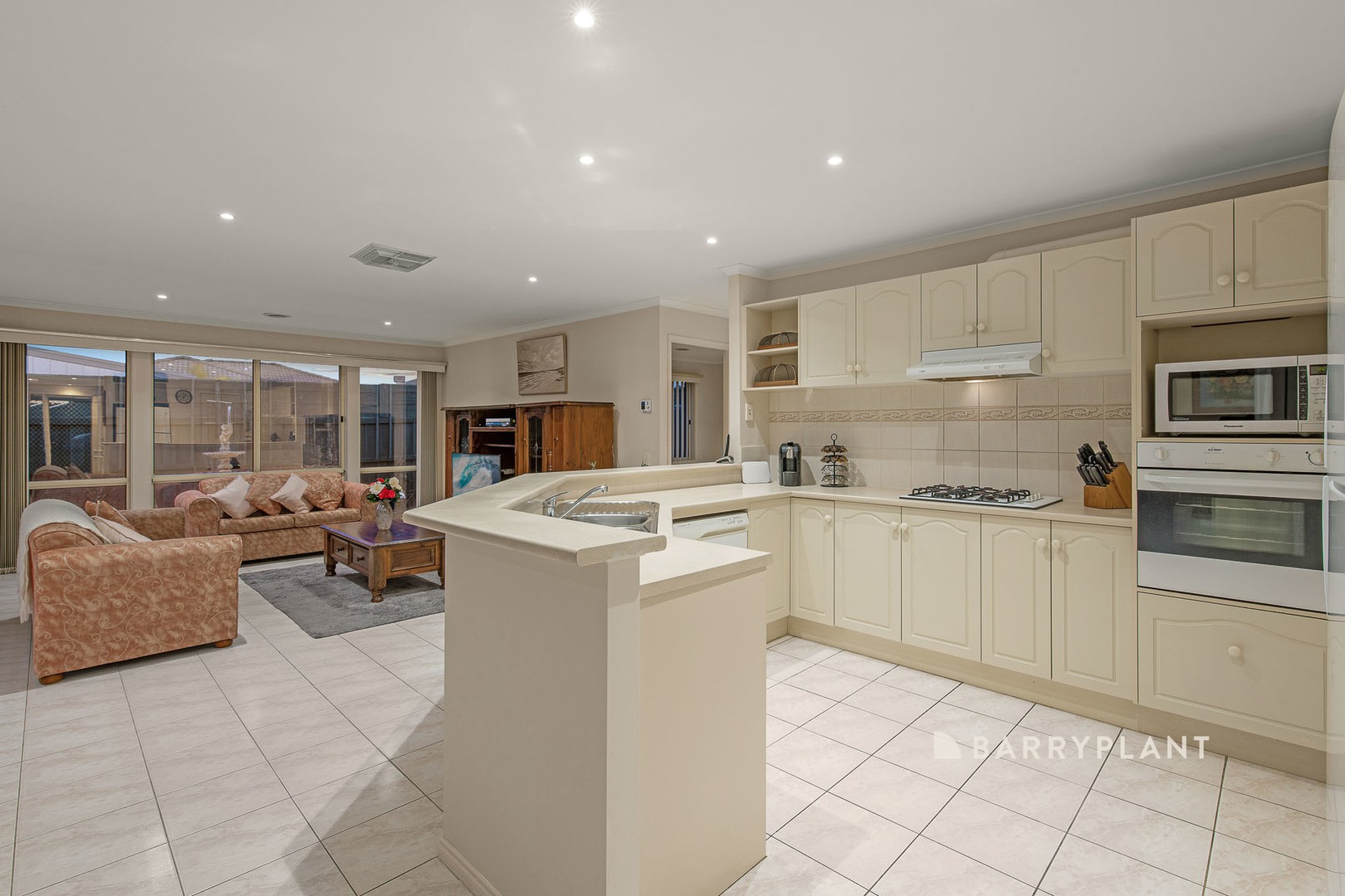 20 Ormiston Place, Narre Warren South, VIC 3805, Narre Warren South - Thumbnail 4