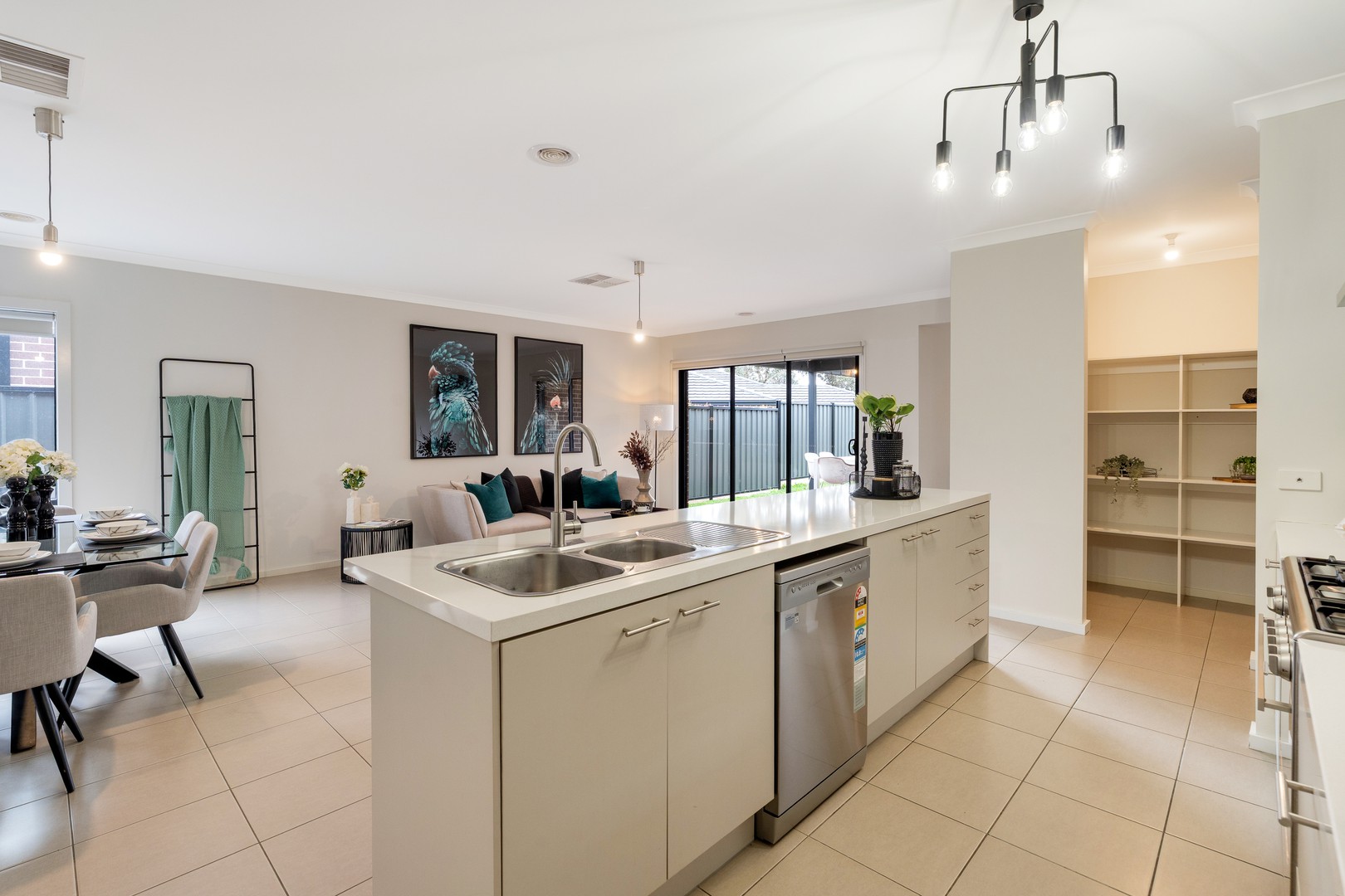 20 Parkhaven Street, Craigieburn, VIC 3064, Craigieburn - Thumbnail 5