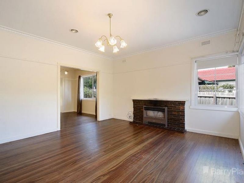 20 Phillip St, Mentone, VIC 3194 - Thumbnail 1 - 12/12/2024
