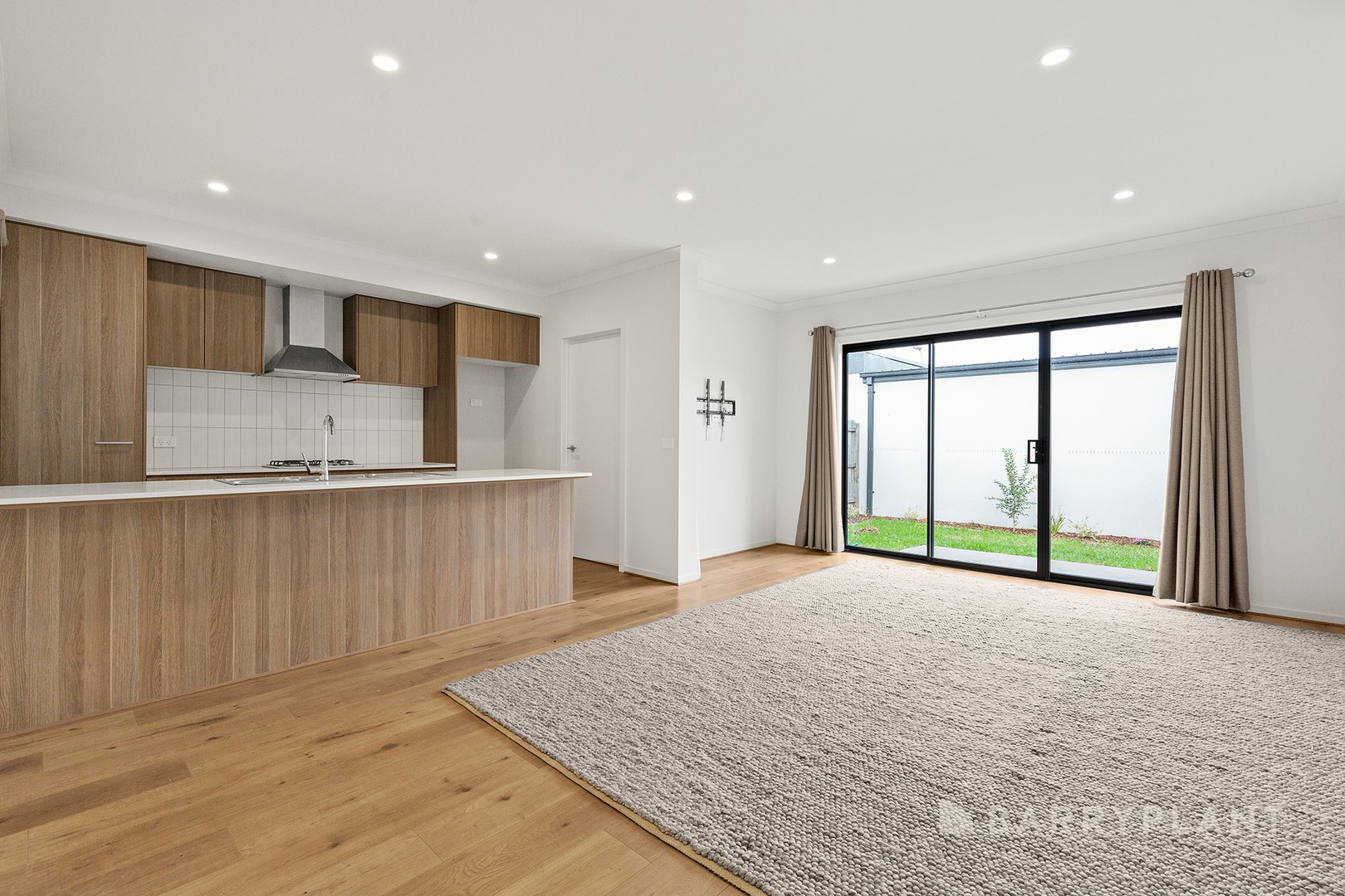 20 Plymouth Boulevard, Clyde North, VIC 3978 - Thumbnail 2 - 14/04/2025