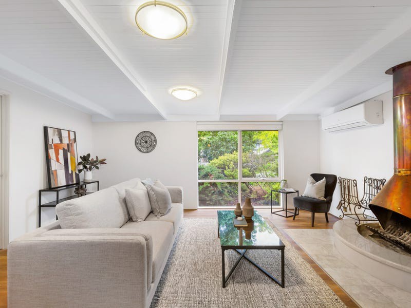 20 Ramptons Road, Eltham, VIC 3095 - Thumbnail 2 - 03/12/2024