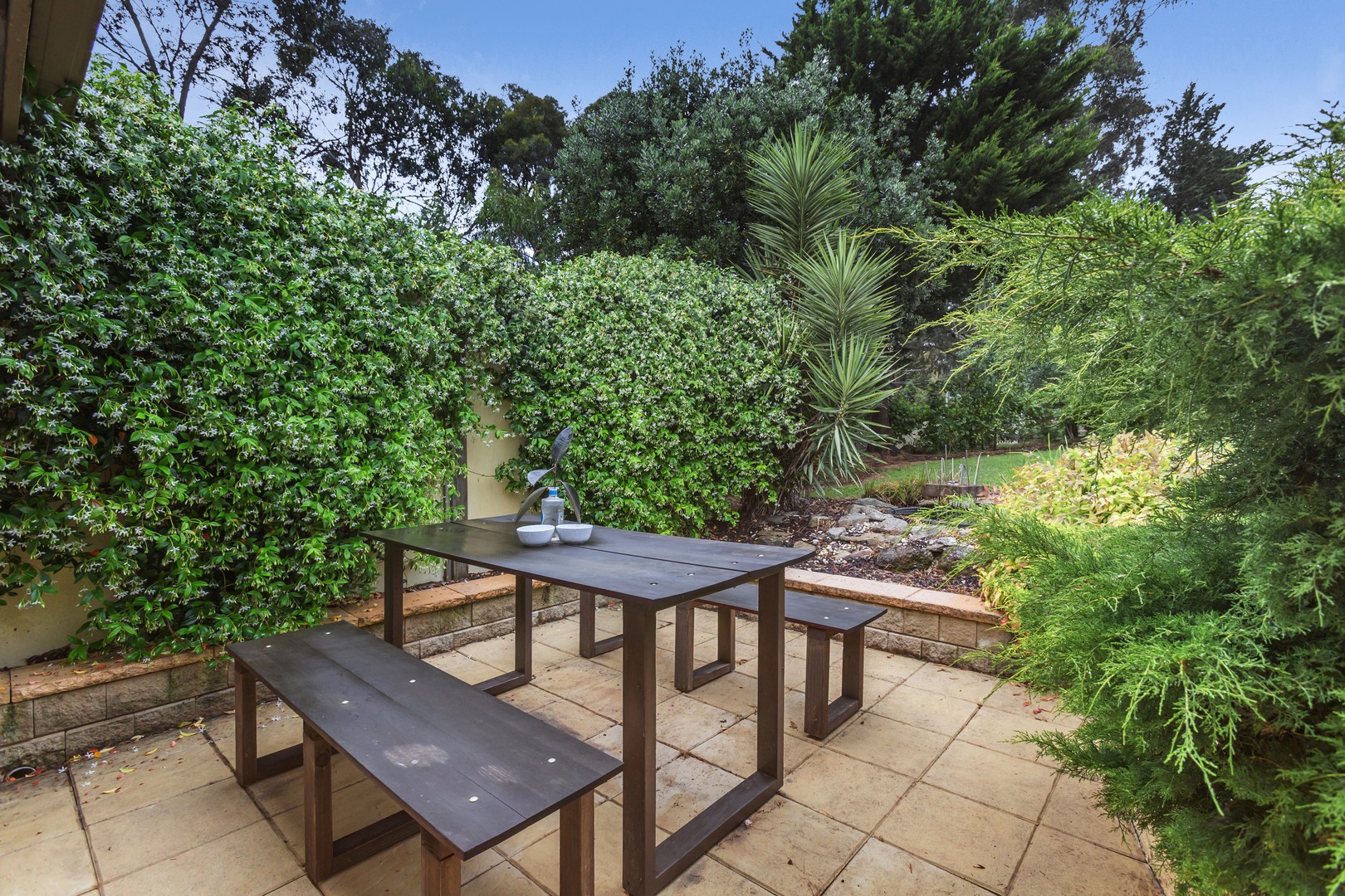 20 Ramptons Road, Eltham, VIC 3095, Eltham - Thumbnail 2
