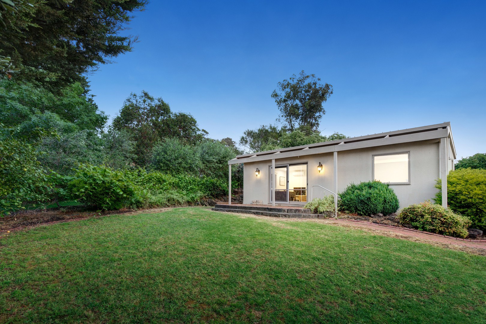 20 Ramptons Road, Eltham, VIC 3095, Eltham - Thumbnail 3