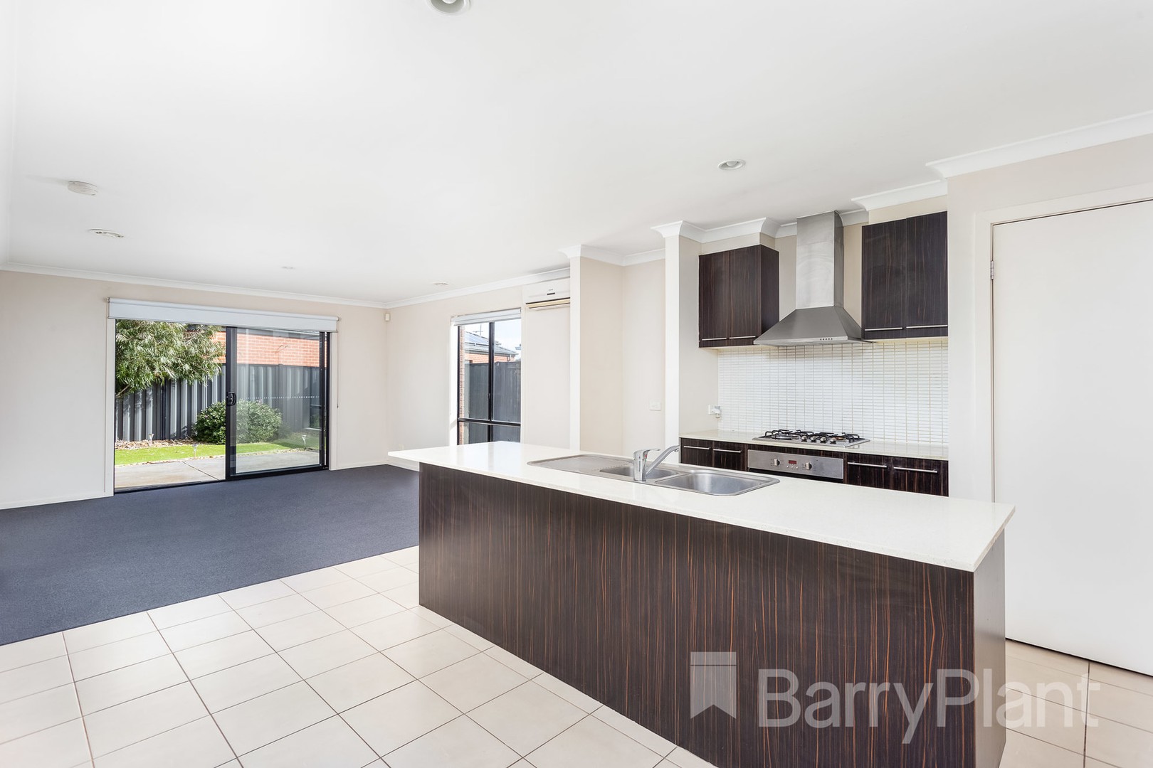 20 Regal Road, Point Cook, VIC 3030, Point Cook - Thumbnail 3