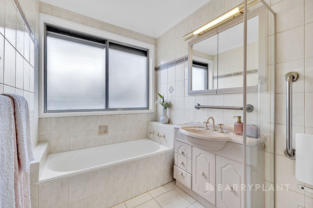 20 Rembrandt Drive, Wheelers Hill, VIC 3150, Wheelers Hill - Thumbnail 8