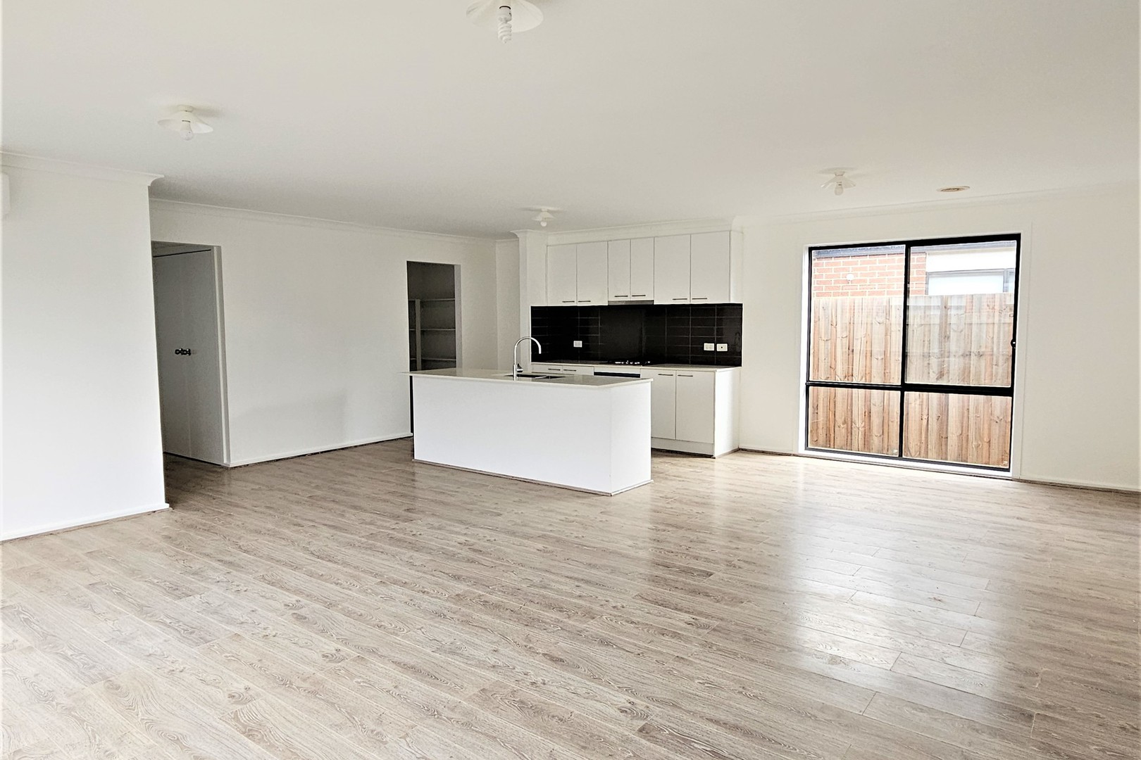 20 Robinson Drive, Weir Views, VIC 3338, Weir Views - Thumbnail 3
