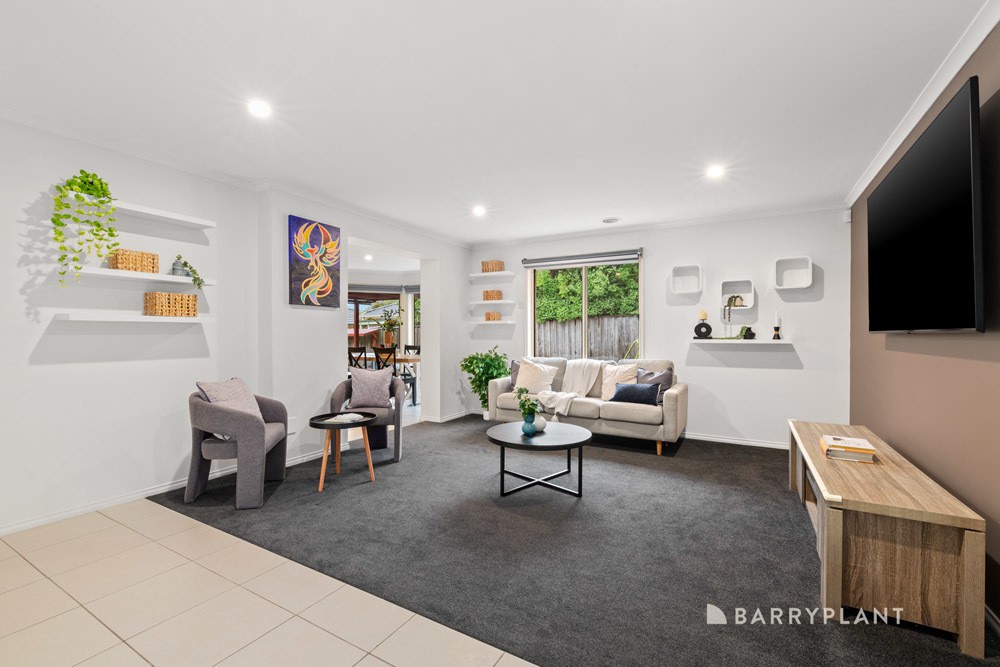 20 Sandpiper Way, South Morang, VIC 3752 - Thumbnail 2 - 05/11/2025