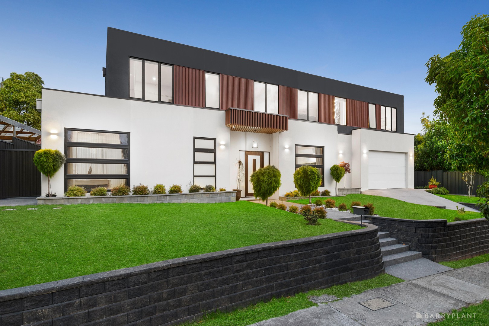 20 Saxonwood Drive, Doncaster East, VIC 3109 - Thumbnail 2 - 13/10/2025