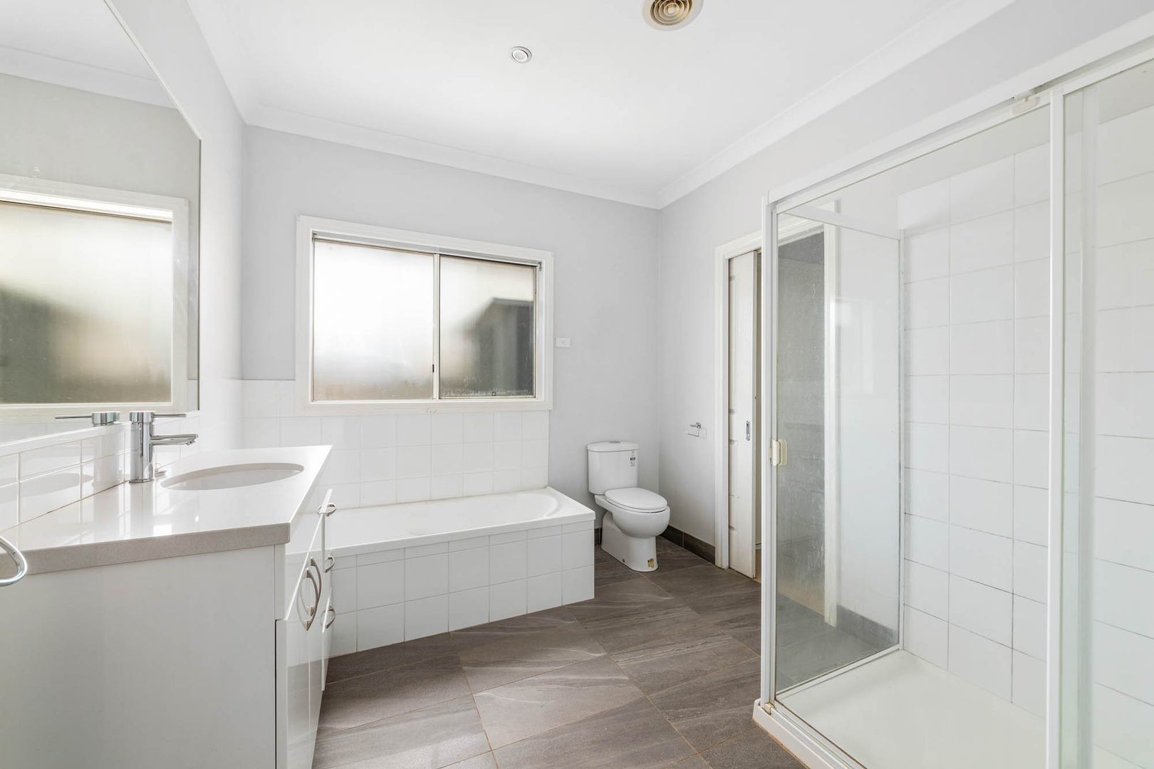 20 Tamborine Way, Caroline Springs, VIC 3023, Caroline Springs - Thumbnail 5