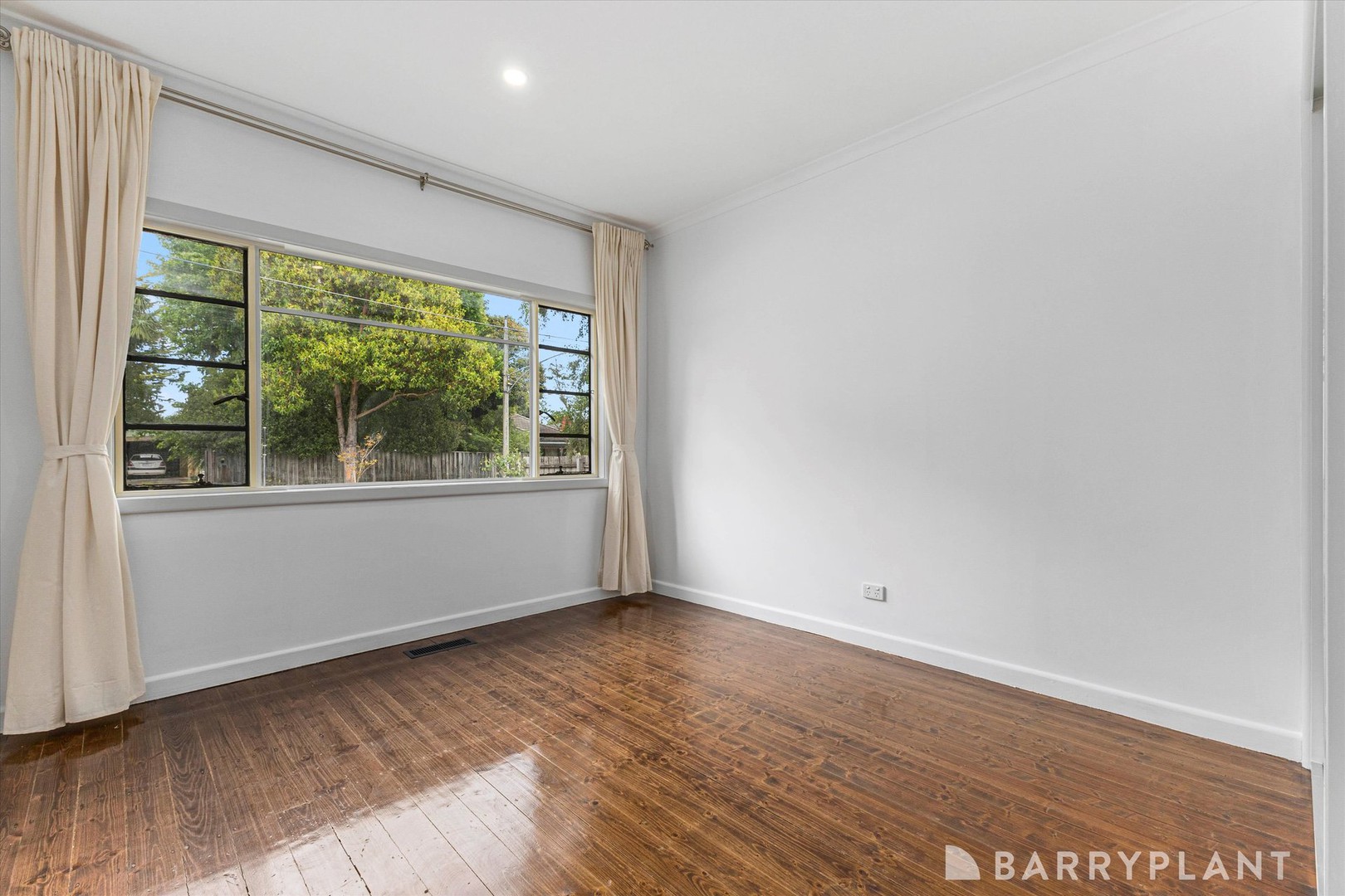 20 Tennyson Avenue, Kilsyth, VIC 3137, Kilsyth - Thumbnail 4