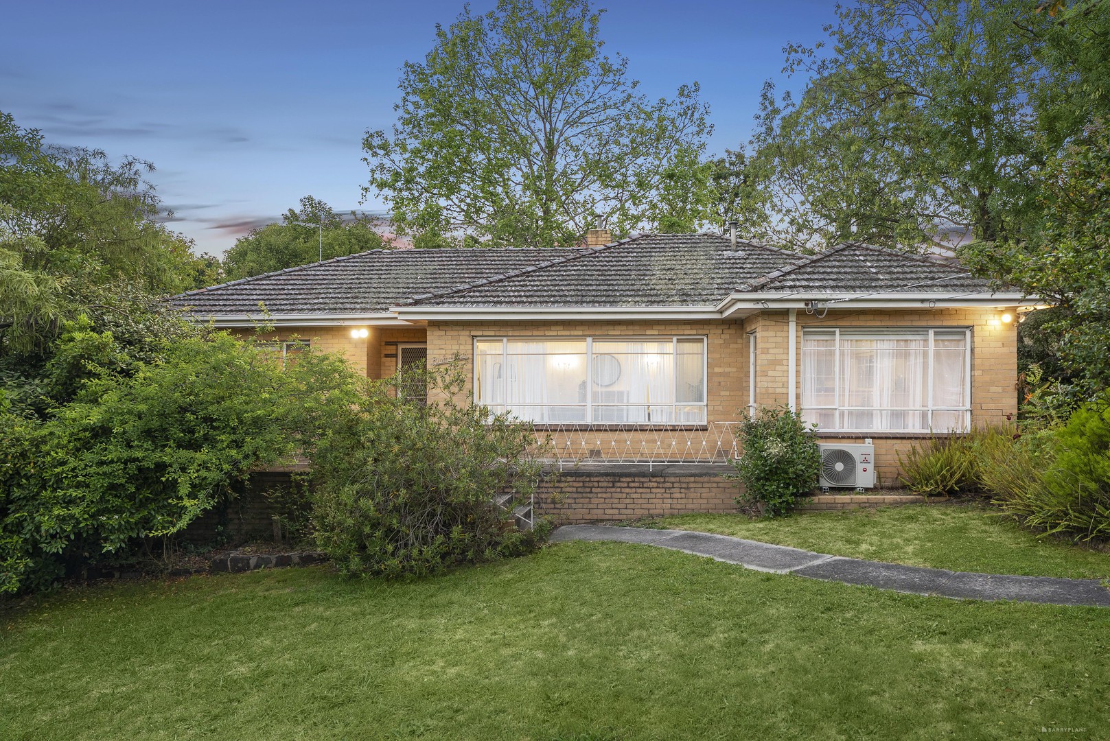 20 The Boulevard, Heathmont, VIC 3135 - Thumbnail 2 - 26/11/2025