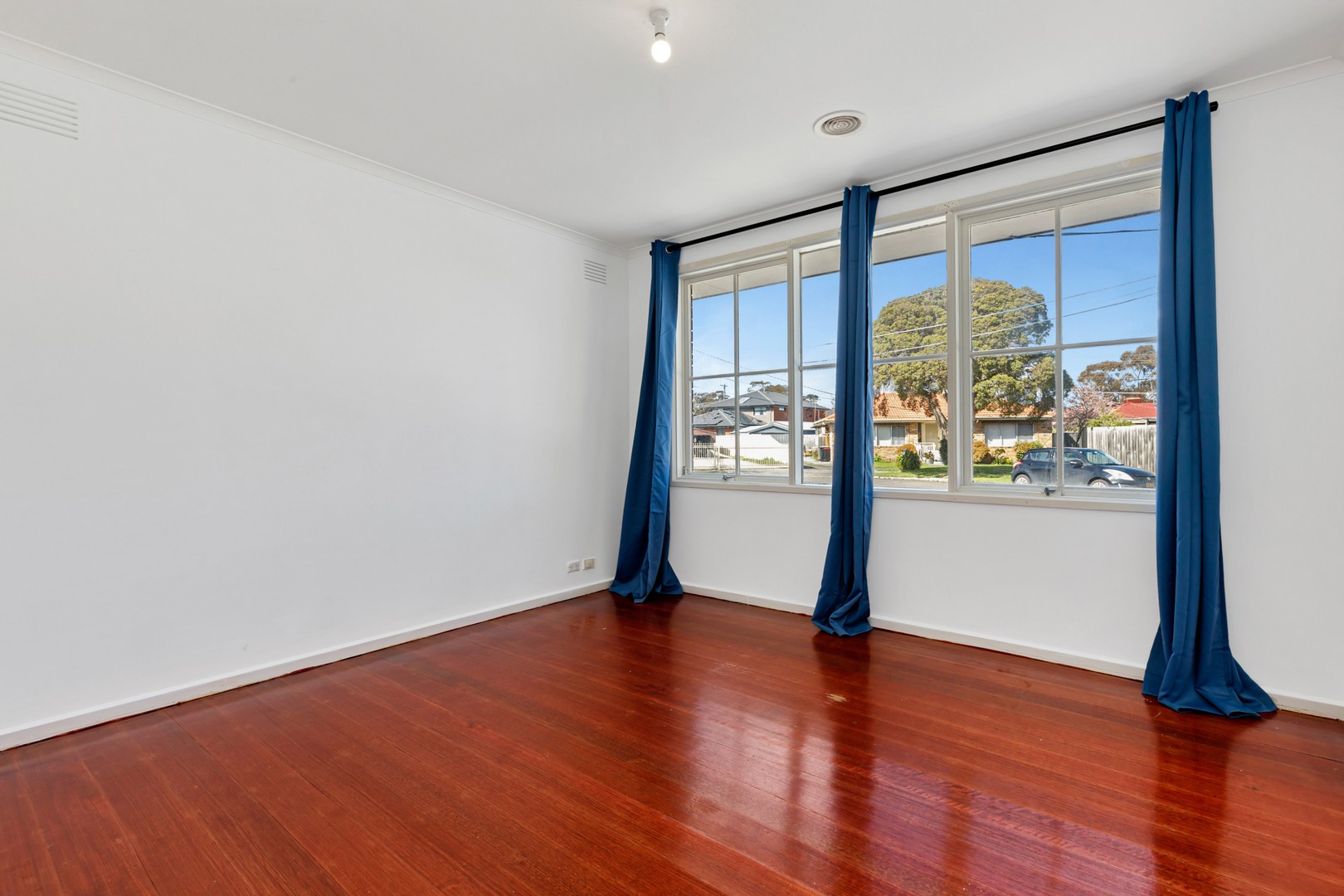 20 Walnut Crescent, Noble Park, VIC 3174, Noble Park - Thumbnail 4