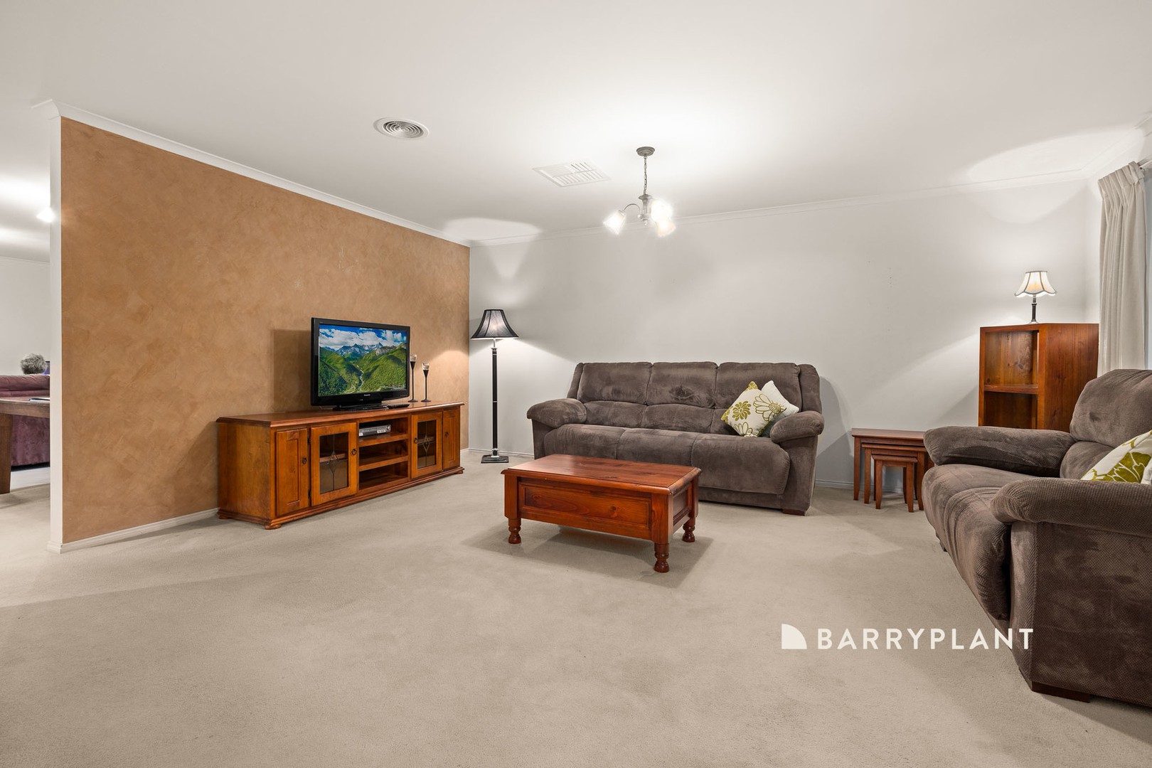 20 Weerona Way, Mornington, VIC 3931 - Thumbnail 2 - 08/07/2025