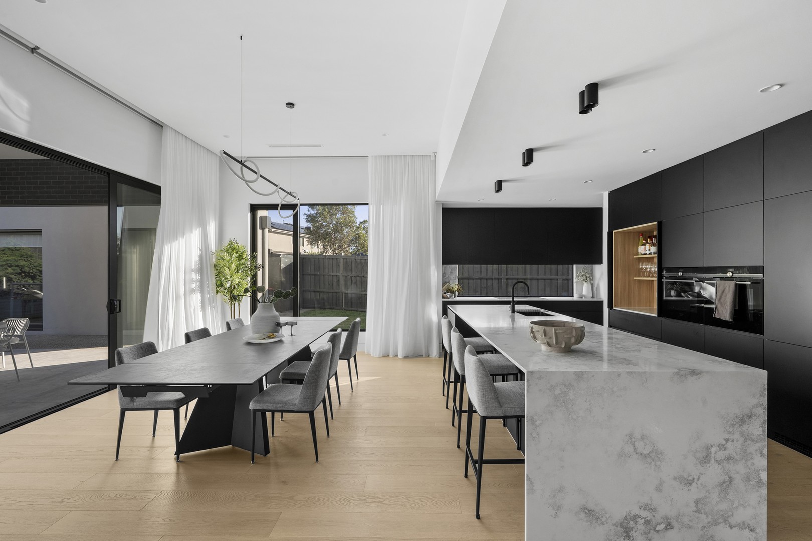 20 Zachary Street, Burnside, VIC 3023, Burnside - Thumbnail 3