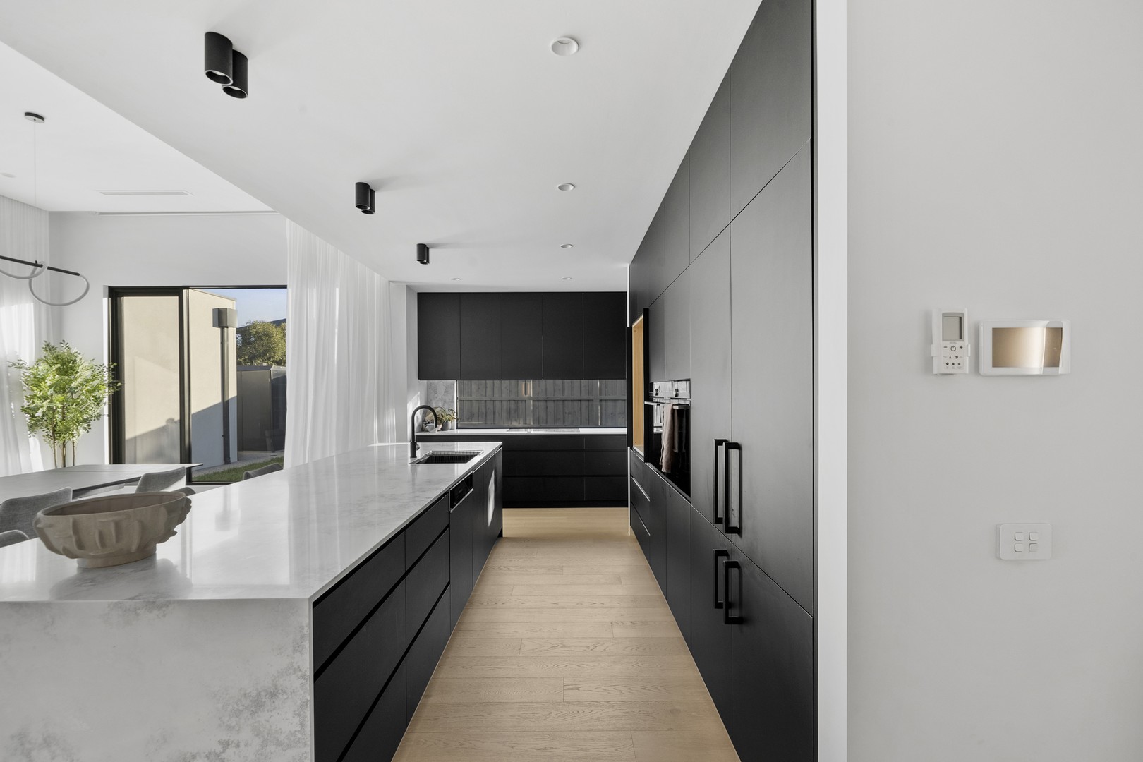 20 Zachary Street, Burnside, VIC 3023, Burnside - Thumbnail 4