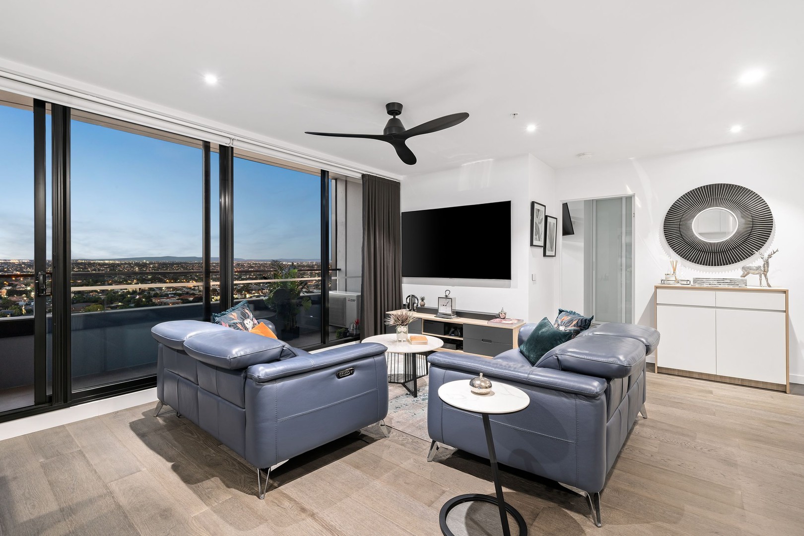 2002/40 Hall Street, Moonee Ponds, VIC 3039, Moonee Ponds - Thumbnail 3