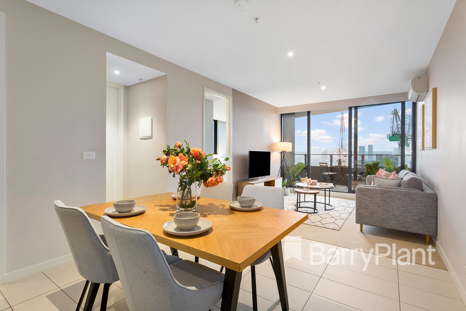 2003/50 Albert Road, South Melbourne, VIC 3205 - Thumbnail 2 - 03/04/2023