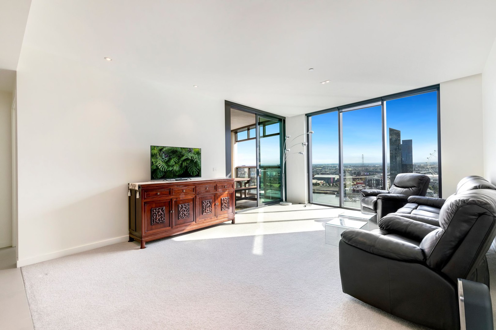 2003/9 Waterside Place, Docklands, VIC 3008, Docklands - Thumbnail 3