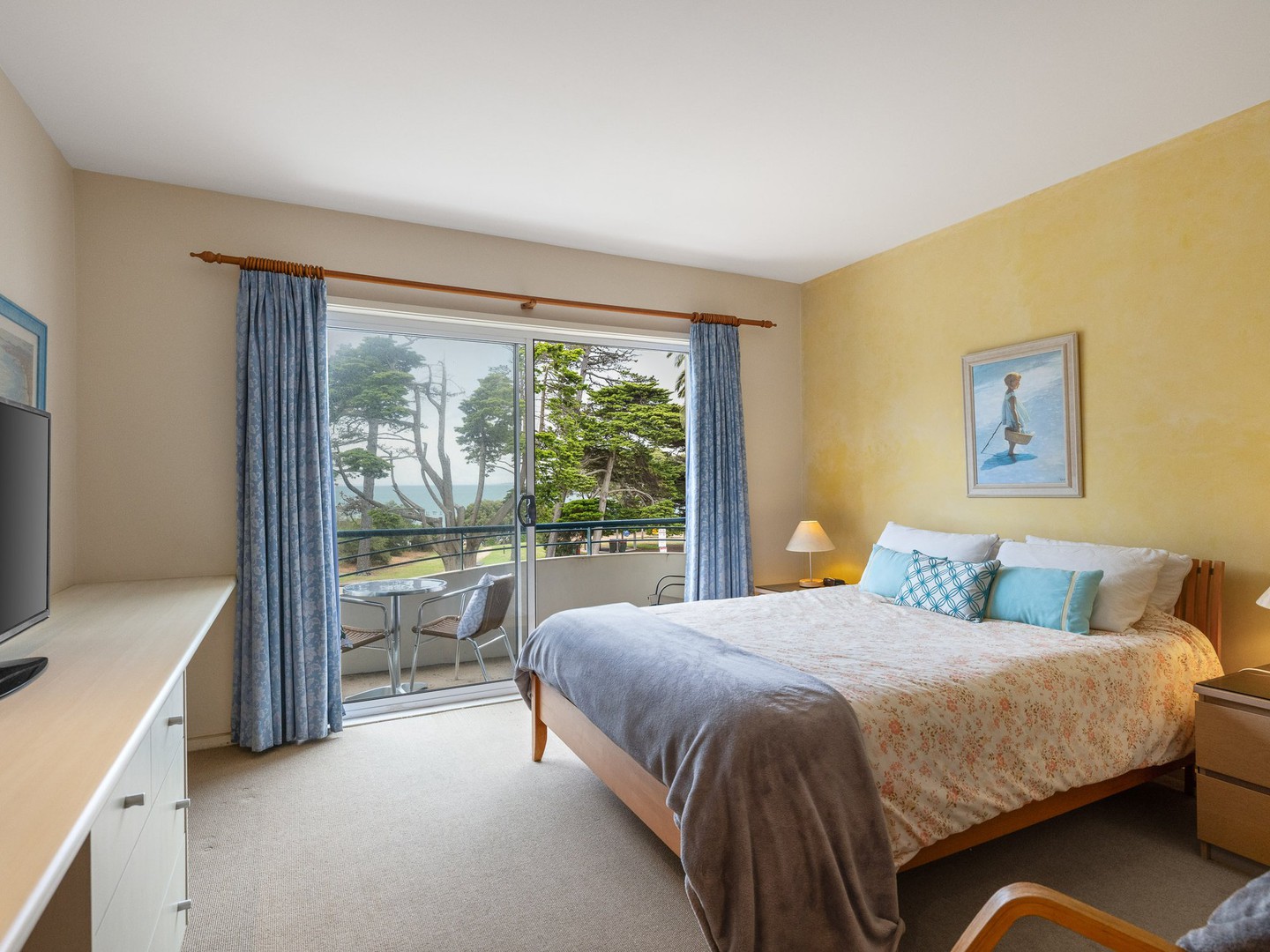 201/1 The Esplanade, Cowes, VIC 3922 - Thumbnail 2 - 05/11/2025