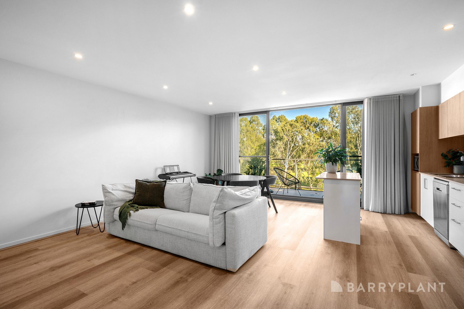 201/11 Collared Close, Bundoora, VIC 3083 - Thumbnail 2 - 29/04/2026