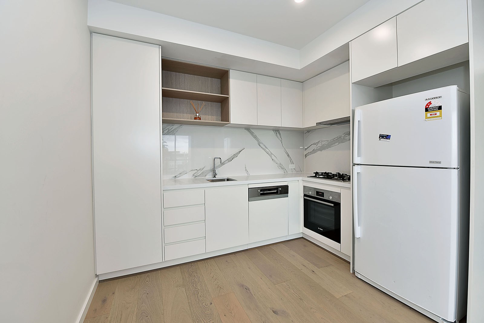 201/23 Russell St, Essendon, VIC 3040, Essendon - Thumbnail 2