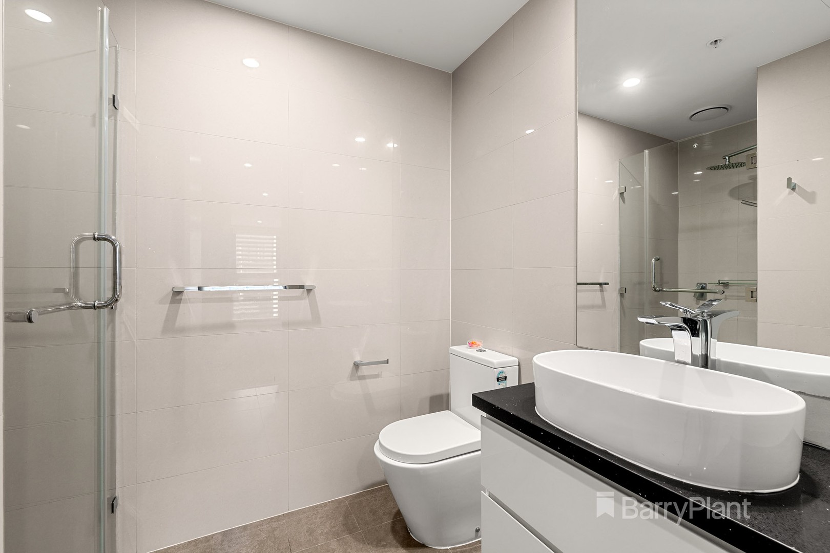 201/3 Red Hill Terrace, Doncaster East, VIC 3109 - Thumbnail 2 - 16/11/2022