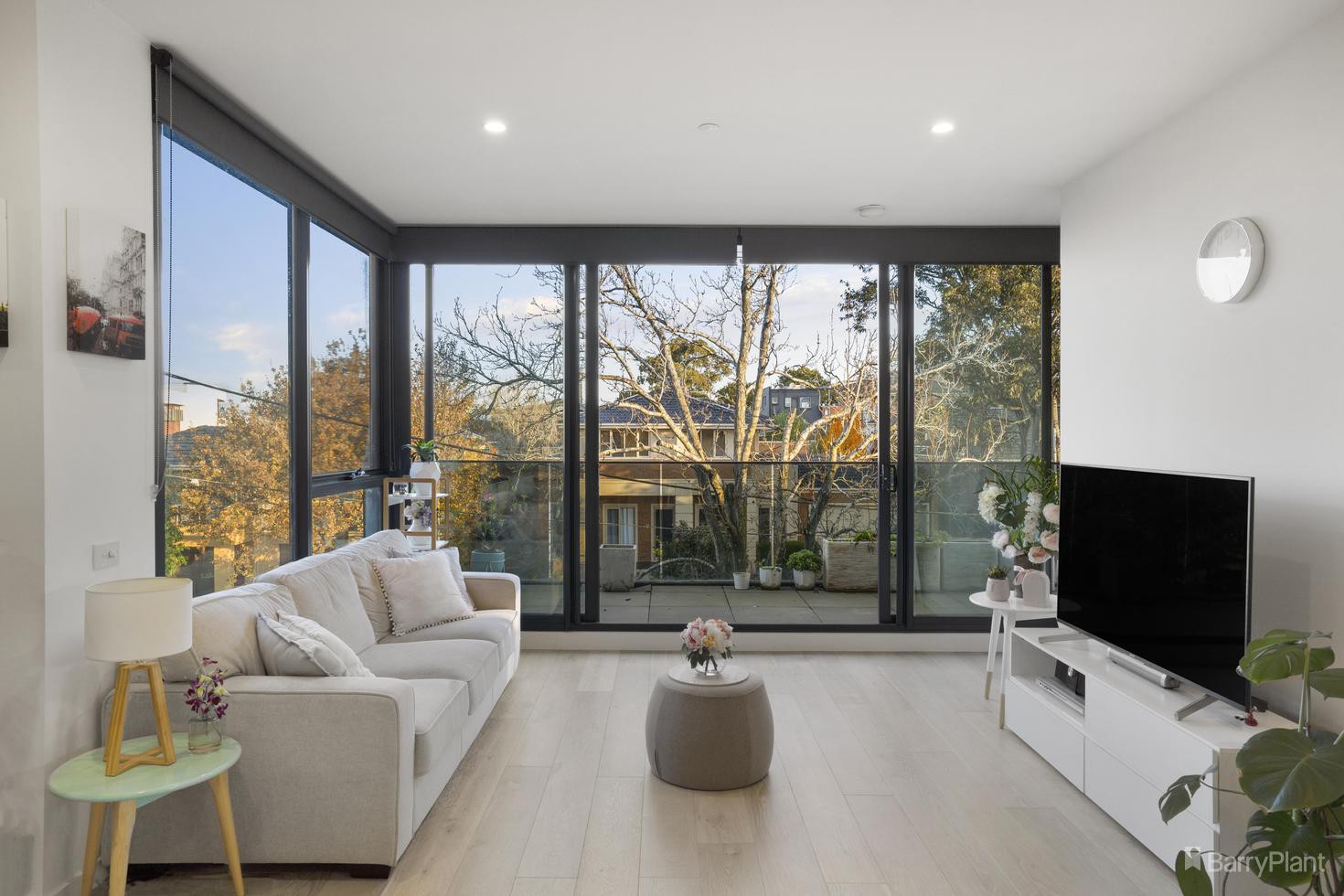 201/5 Curlew Court, Doncaster, VIC 3108 - Thumbnail 2 - 22/06/2022