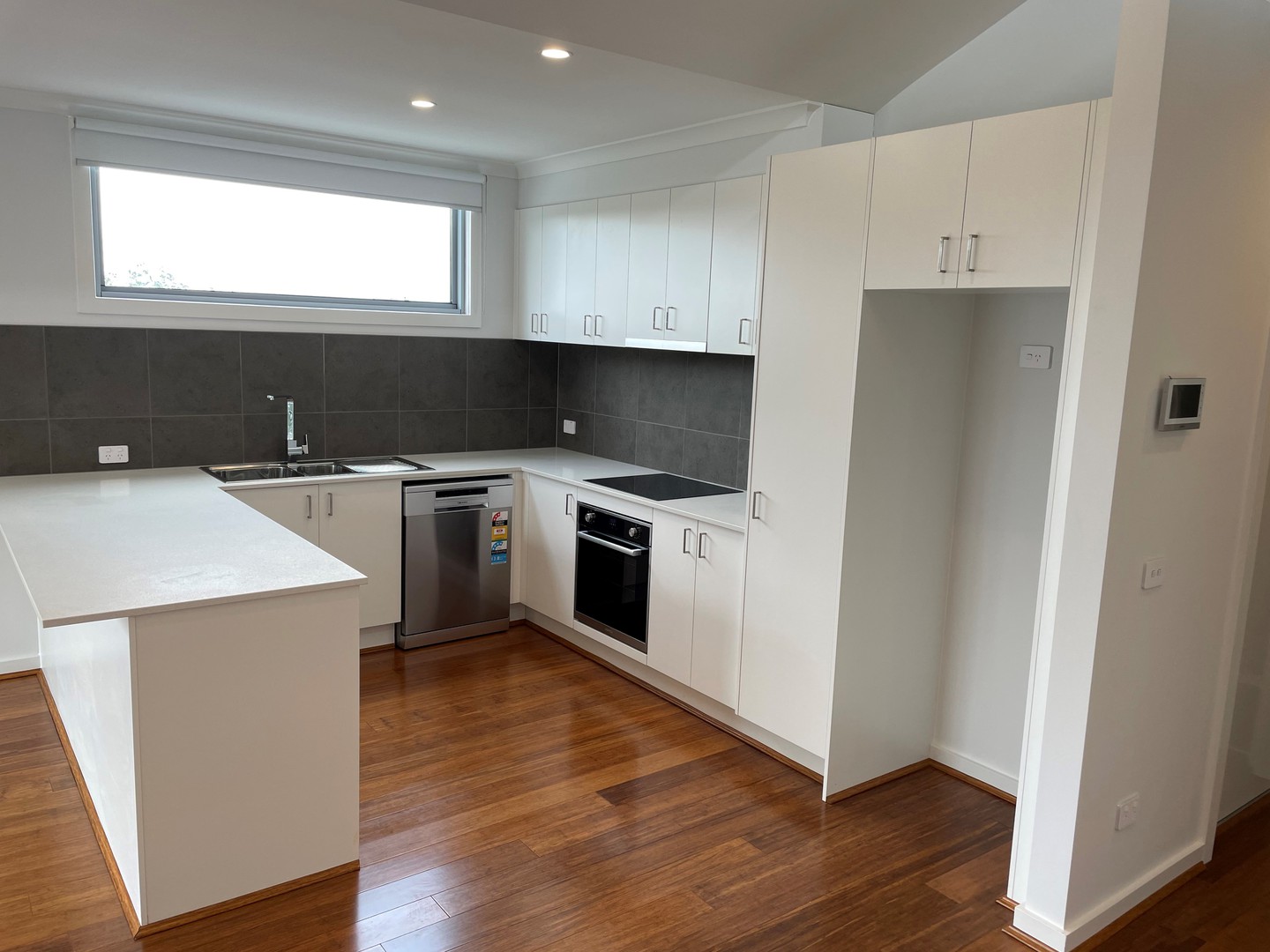 201/8 Tulip Crescent, Boronia, VIC 3155, Boronia - Thumbnail 3