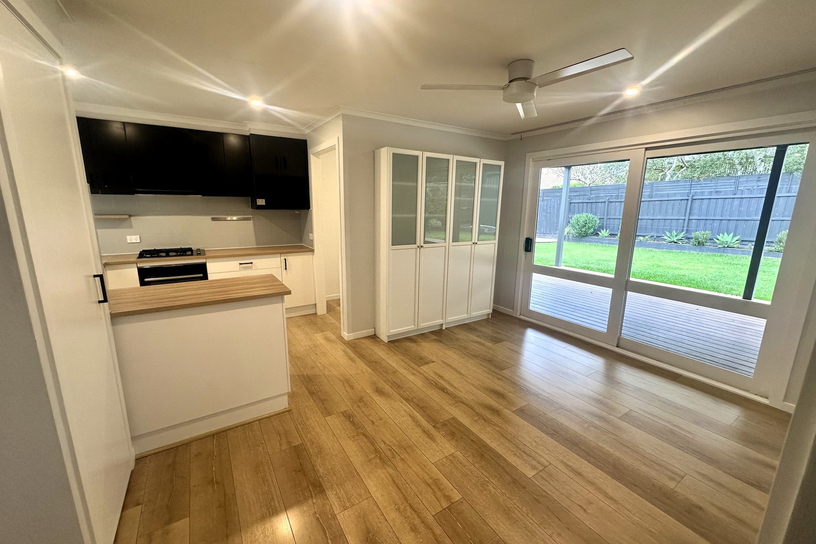 201 Heatherhill Road, Frankston, VIC 3199, Frankston - Thumbnail 7