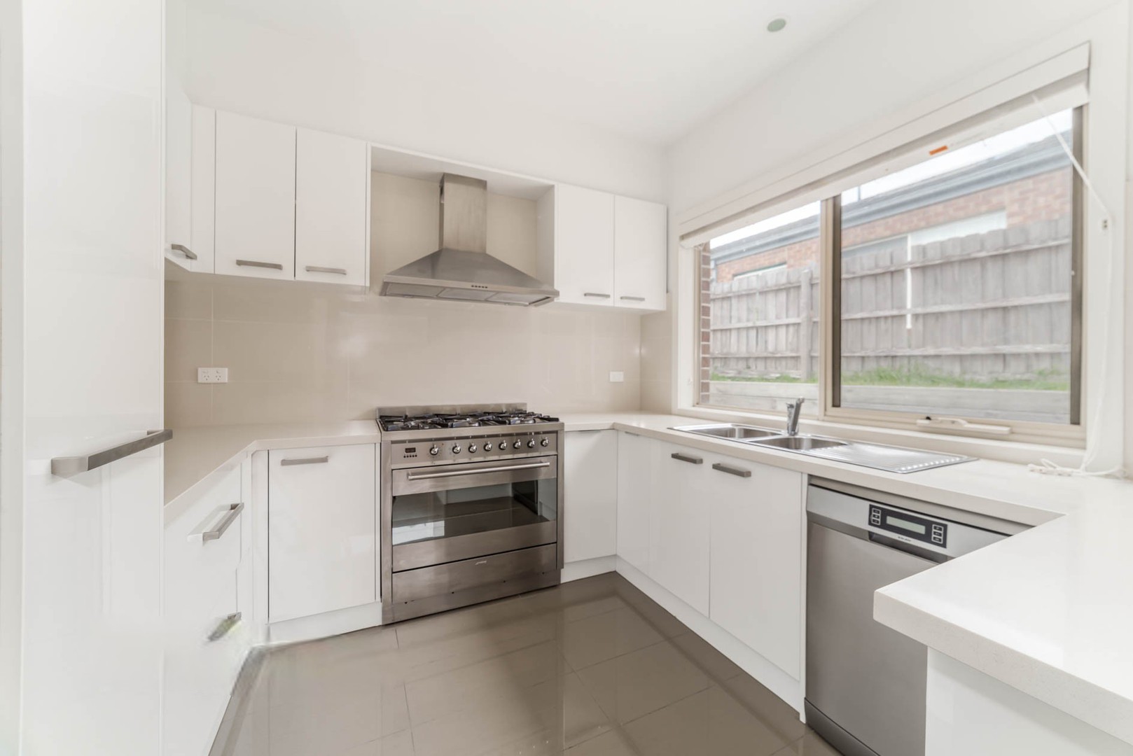 201 Holland Road, Burwood East, VIC 3151, Burwood East - Thumbnail 2