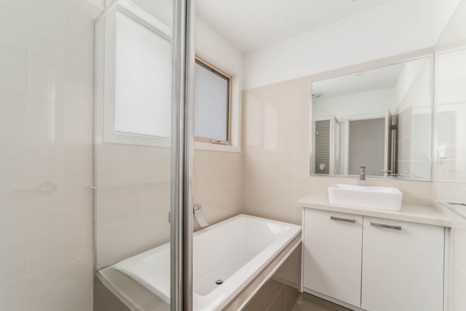 201 Holland Road, Burwood East, VIC 3151, Burwood East - Thumbnail 3