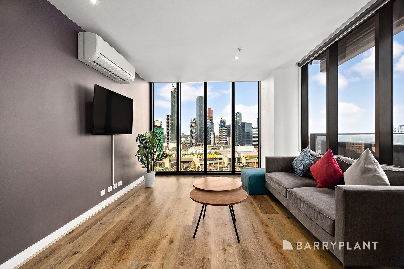 2011/7 Katherine Place, Melbourne, VIC 3000 - Thumbnail 2 - 25/07/2025