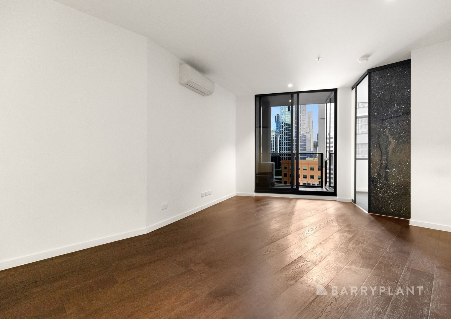 2013/33 Rose Lane, Melbourne, VIC 3000 - Thumbnail 2 - 03/05/2024