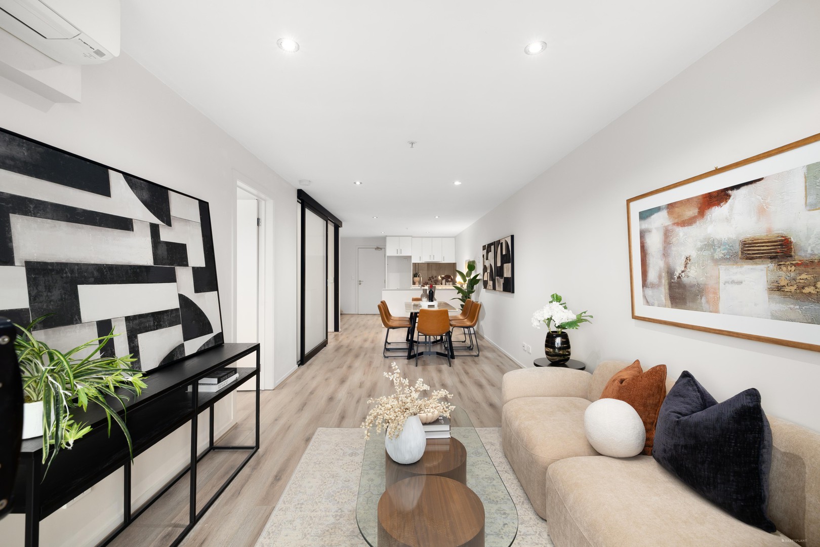 202/163 Burwood Road, Hawthorn, VIC 3122 - Thumbnail 2 - 12/12/2025