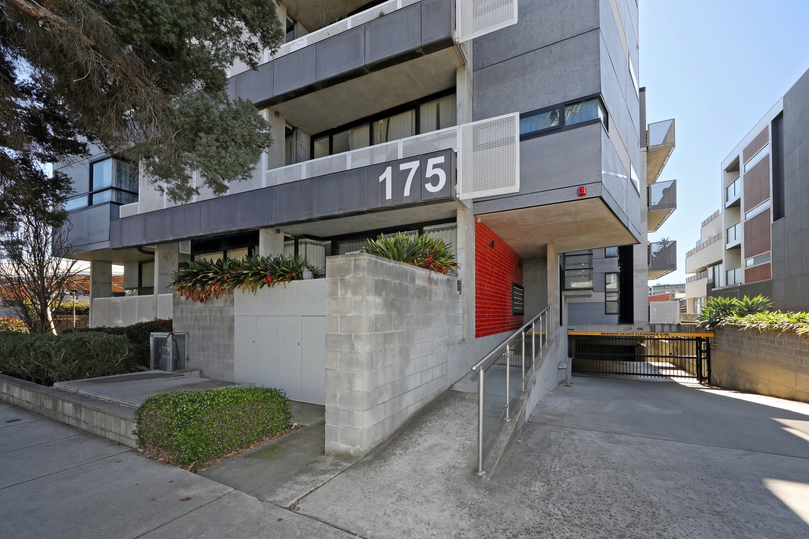 202/175 Kangaroo Road, Hughesdale, VIC 3166 - Thumbnail 2 - 03/08/2026