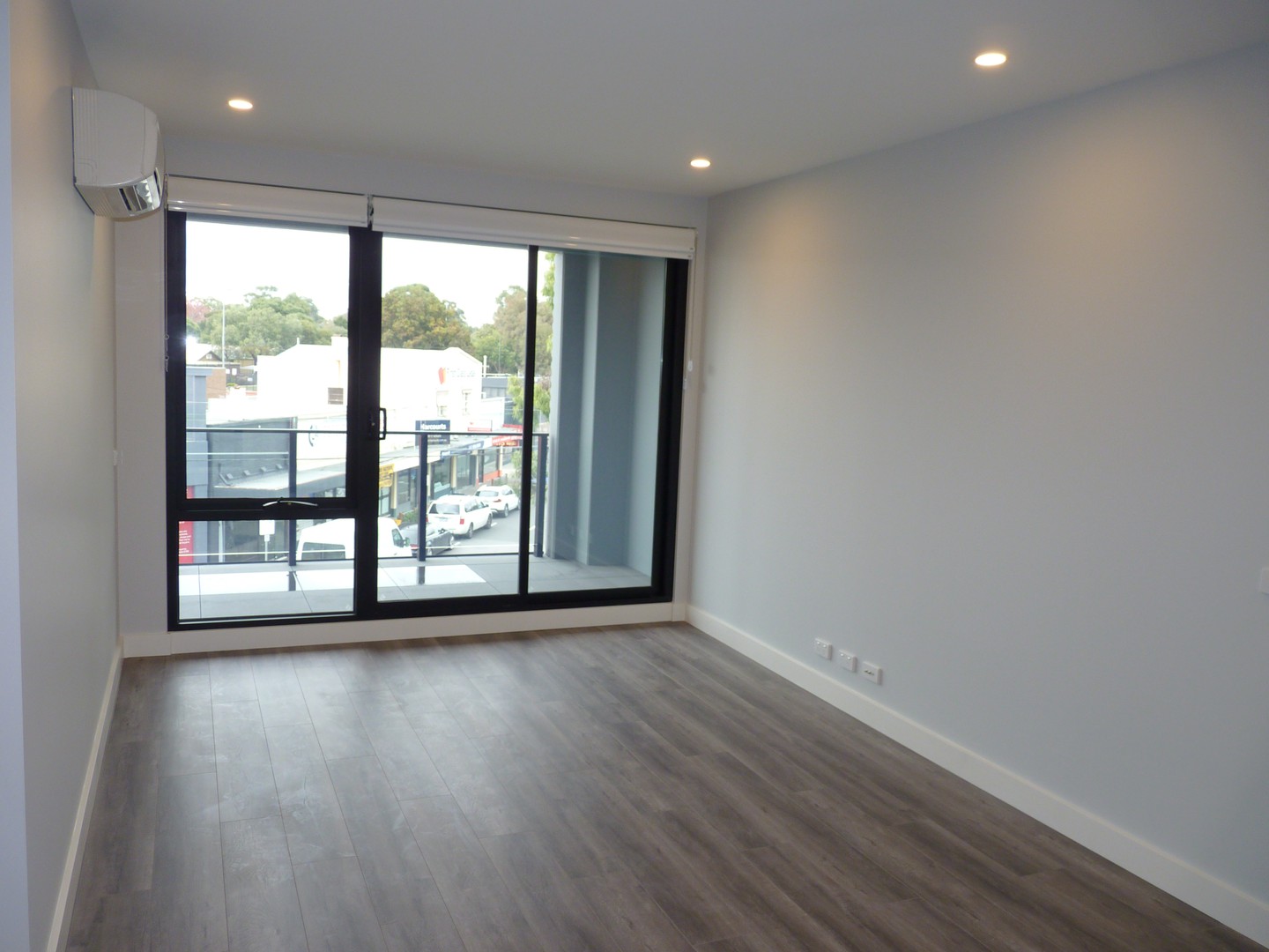 202/55 Railway Road, Blackburn, VIC 3130 - Thumbnail 2 - 02/06/2022
