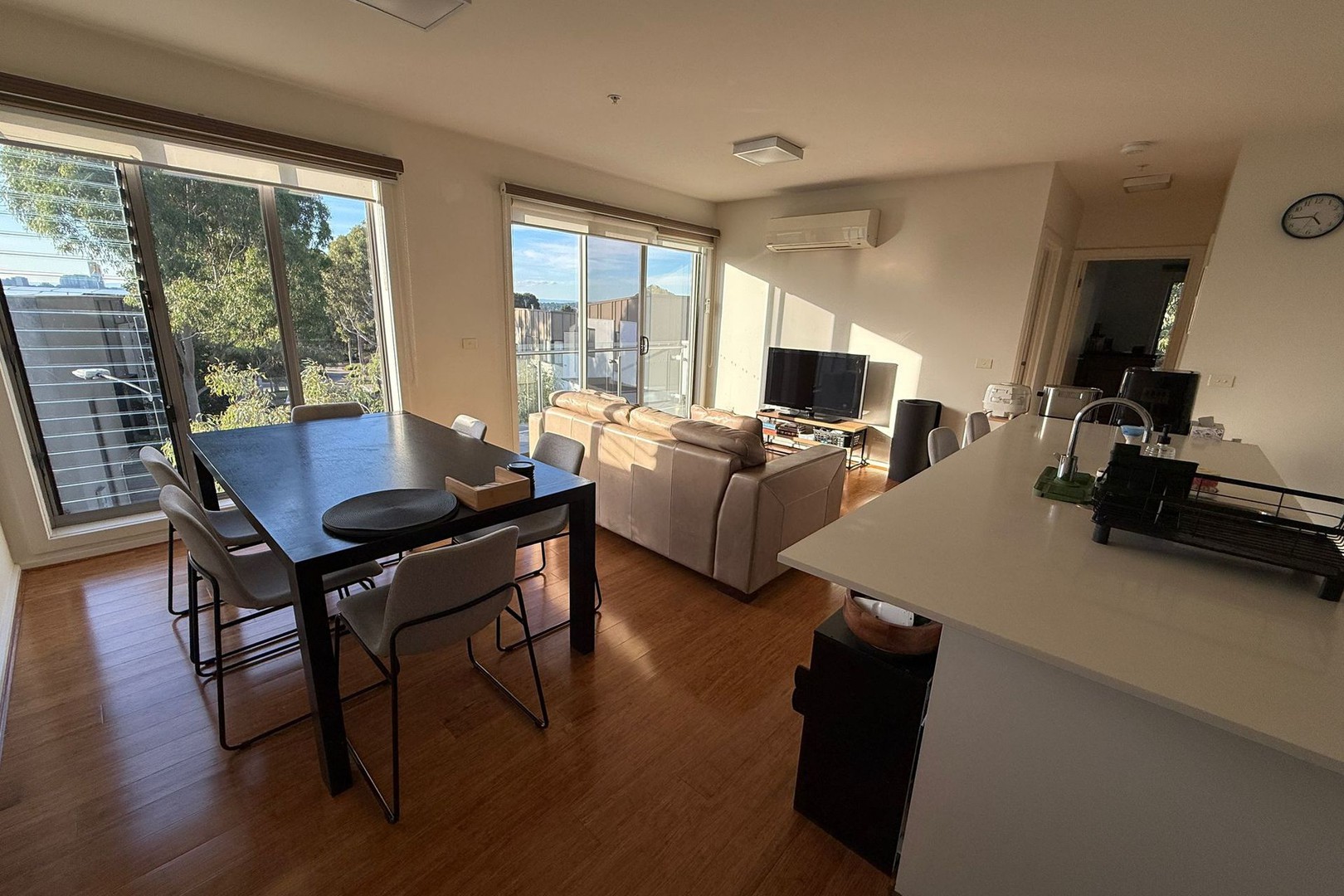 202/8 Yarra Bing Crescent, Burwood, VIC 3125 - Thumbnail 1 - 19/05/2026