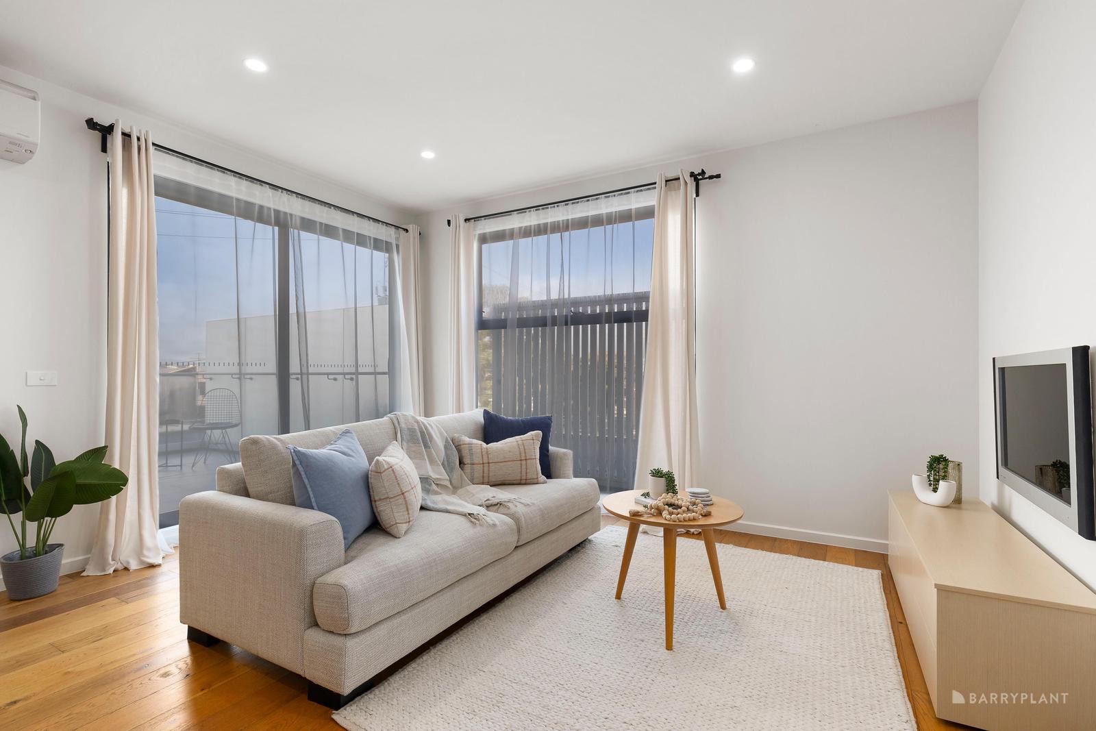 202/956 Doncaster Road, Doncaster East, VIC 3109, Doncaster East - Thumbnail 3