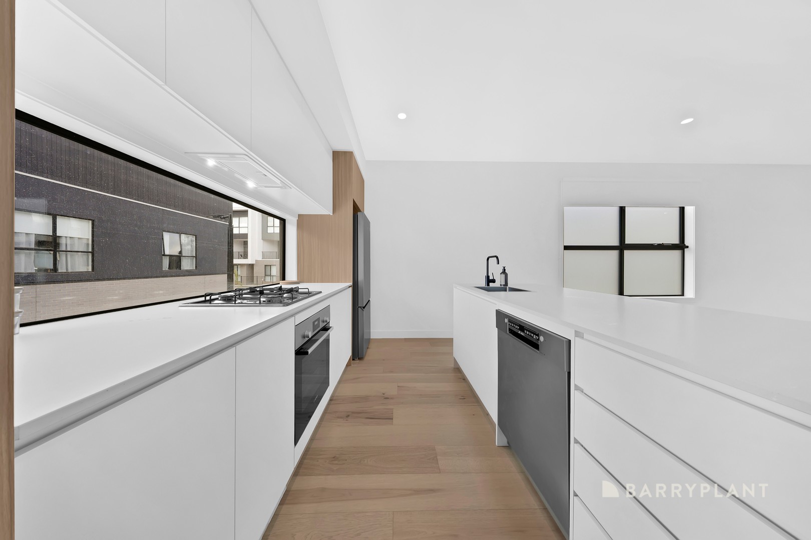 202 Betula Avenue, Mill Park, VIC 3082, Mill Park - Thumbnail 2