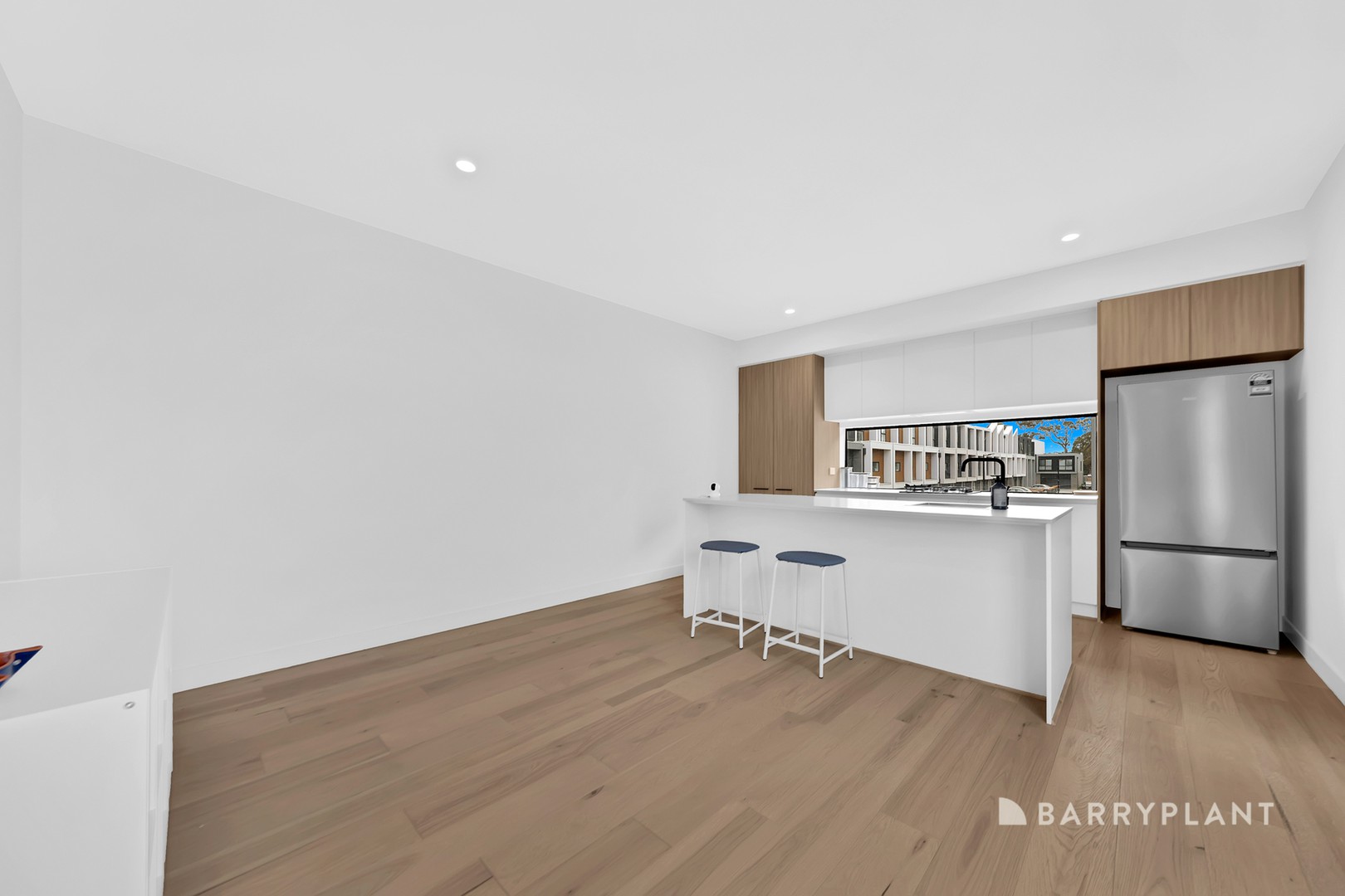 202 Betula Avenue, Mill Park, VIC 3082, Mill Park - Thumbnail 3