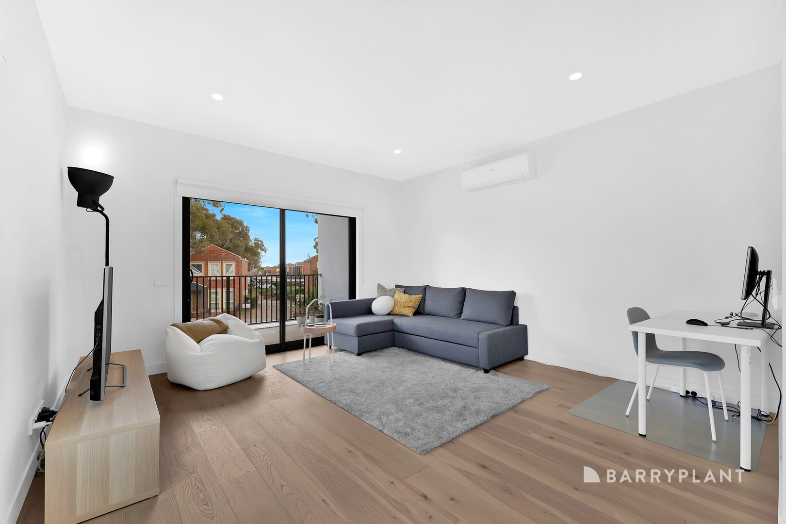 202 Betula Avenue, Mill Park, VIC 3082, Mill Park - Thumbnail 4