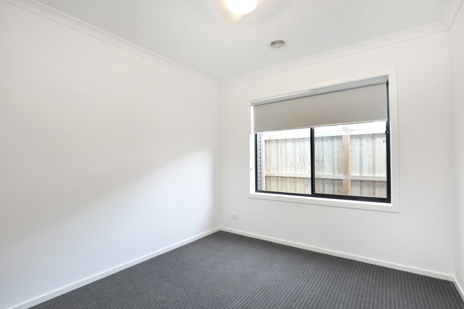 202 Haze Drive, Point Cook, VIC 3030, Point Cook - Thumbnail 4