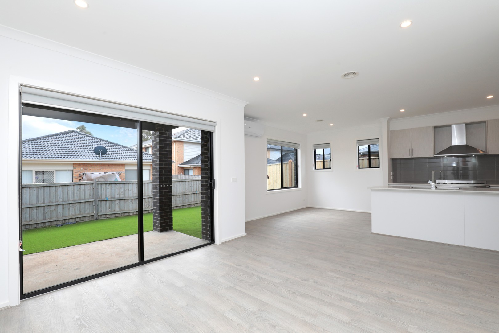 202 Haze Drive, Point Cook, VIC 3030, Point Cook - Thumbnail 8