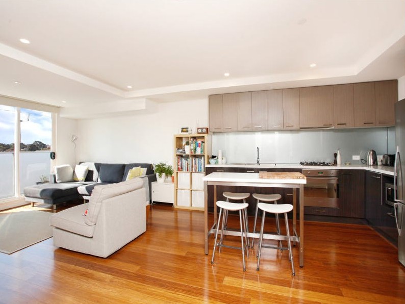 203/17 Robbs Parade, Northcote, VIC 3070, Northcote - Thumbnail 2