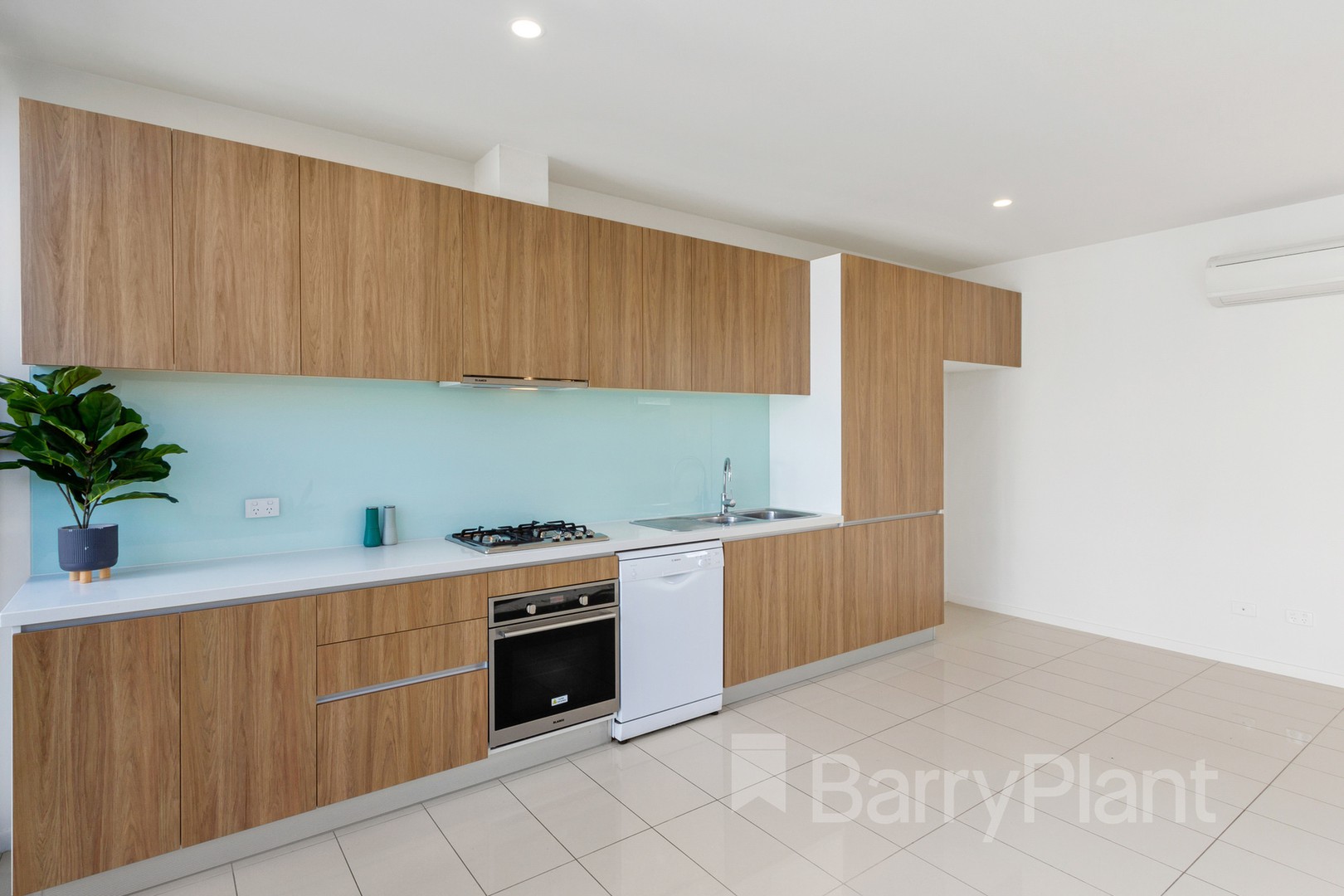 203/7 Bourke Street, Ringwood, VIC 3134, Ringwood - Thumbnail 3