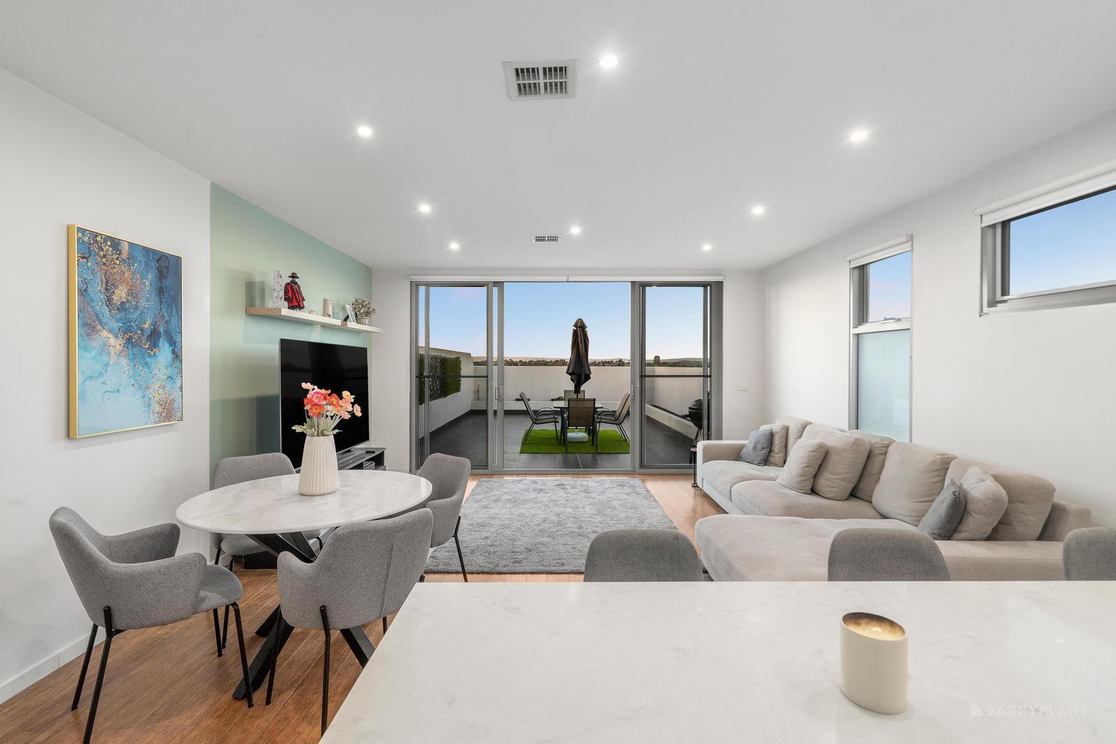 203/927 Doncaster Road, Doncaster East, VIC 3109, Doncaster East - Thumbnail 3