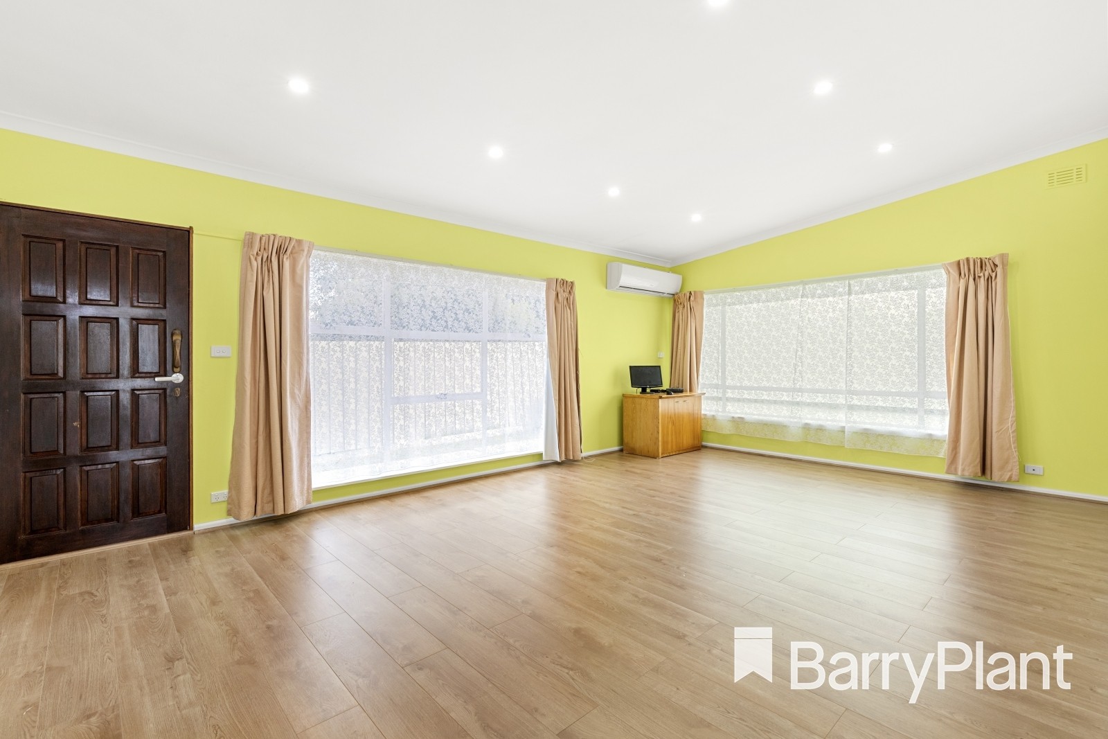 203 Gladstone Road, Dandenong North, VIC 3175 - Thumbnail 2 - 16/03/2022