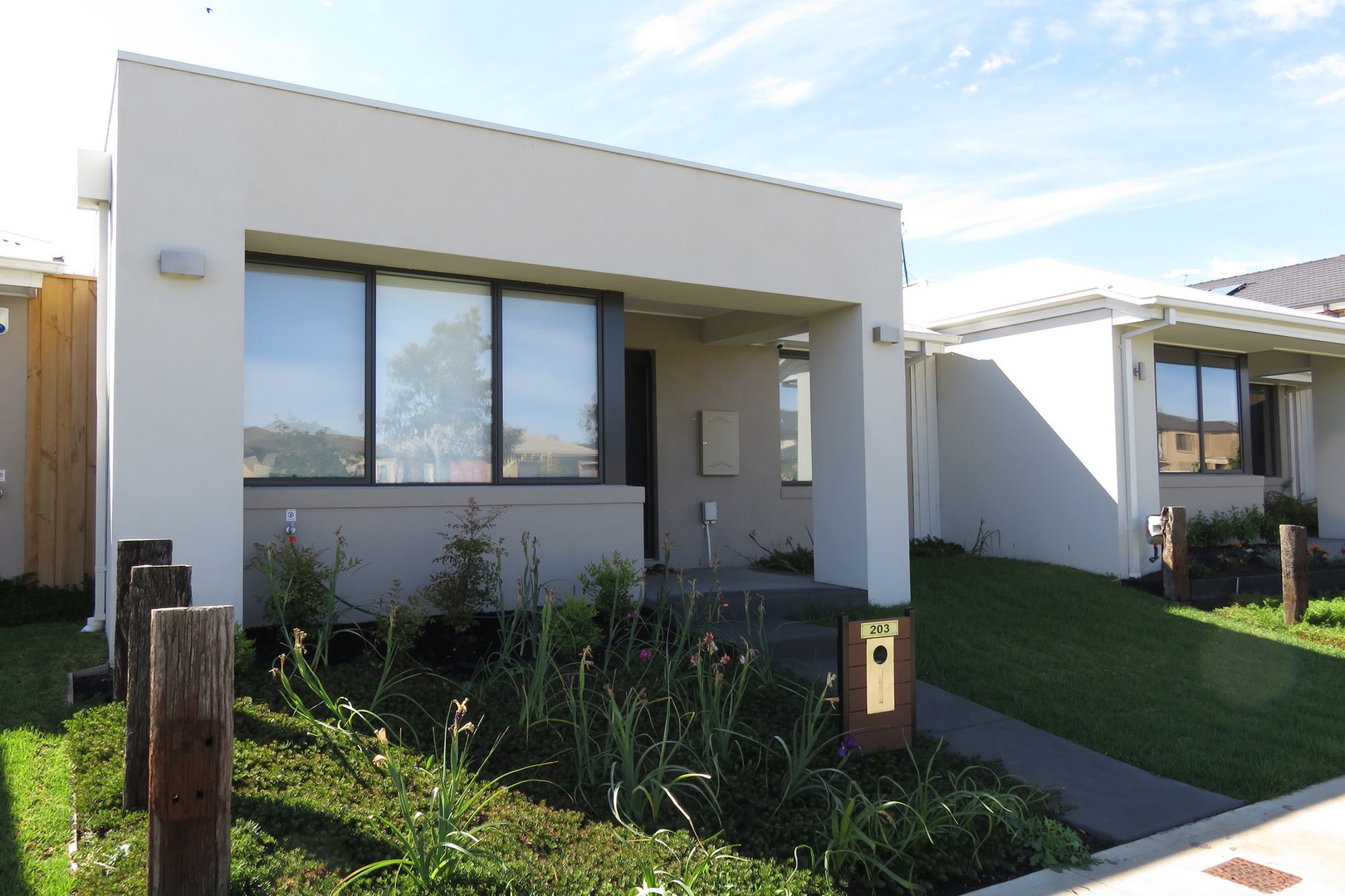 203 Mountainview Boulevard, Cranbourne North, VIC 3977, Cranbourne North - Thumbnail 2